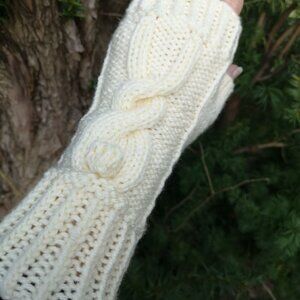 Easter Bunny Rabbit Cream Aran HandKnit Fingerless Gloves Mittens
